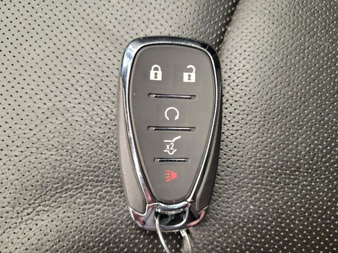 Used 2019 Chevrolet Equinox Premier AWD/4WD image 32