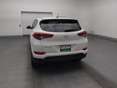 Used 2016 Hyundai Tucson SE w/ Option Group 02 FWD image 6