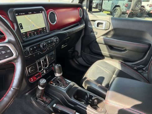 Used 2021 Jeep Wrangler Unlimited Rubicon AWD/4WD image 31