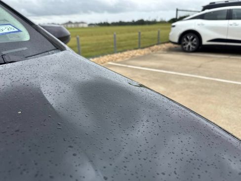 Used 2022 Toyota Corolla LE FWD image 3