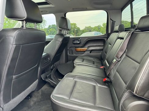 Used 2017 Chevrolet Silverado 1500 High Country AWD/4WD image 36