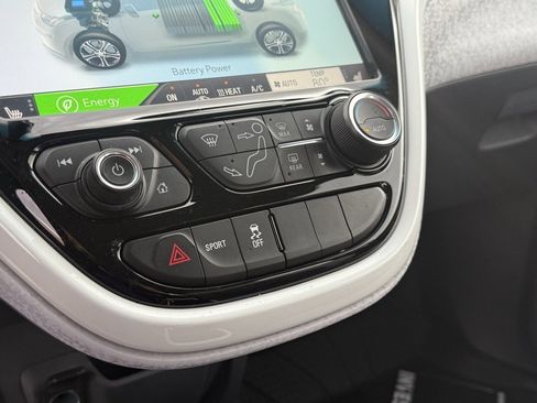 Used 2020 Chevrolet Bolt LT image 18