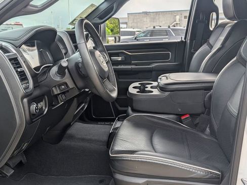 Used 2025 RAM 3500 Laramie AWD/4WD image 13