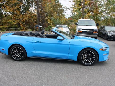 Used 2023 Ford Mustang Premium image 9