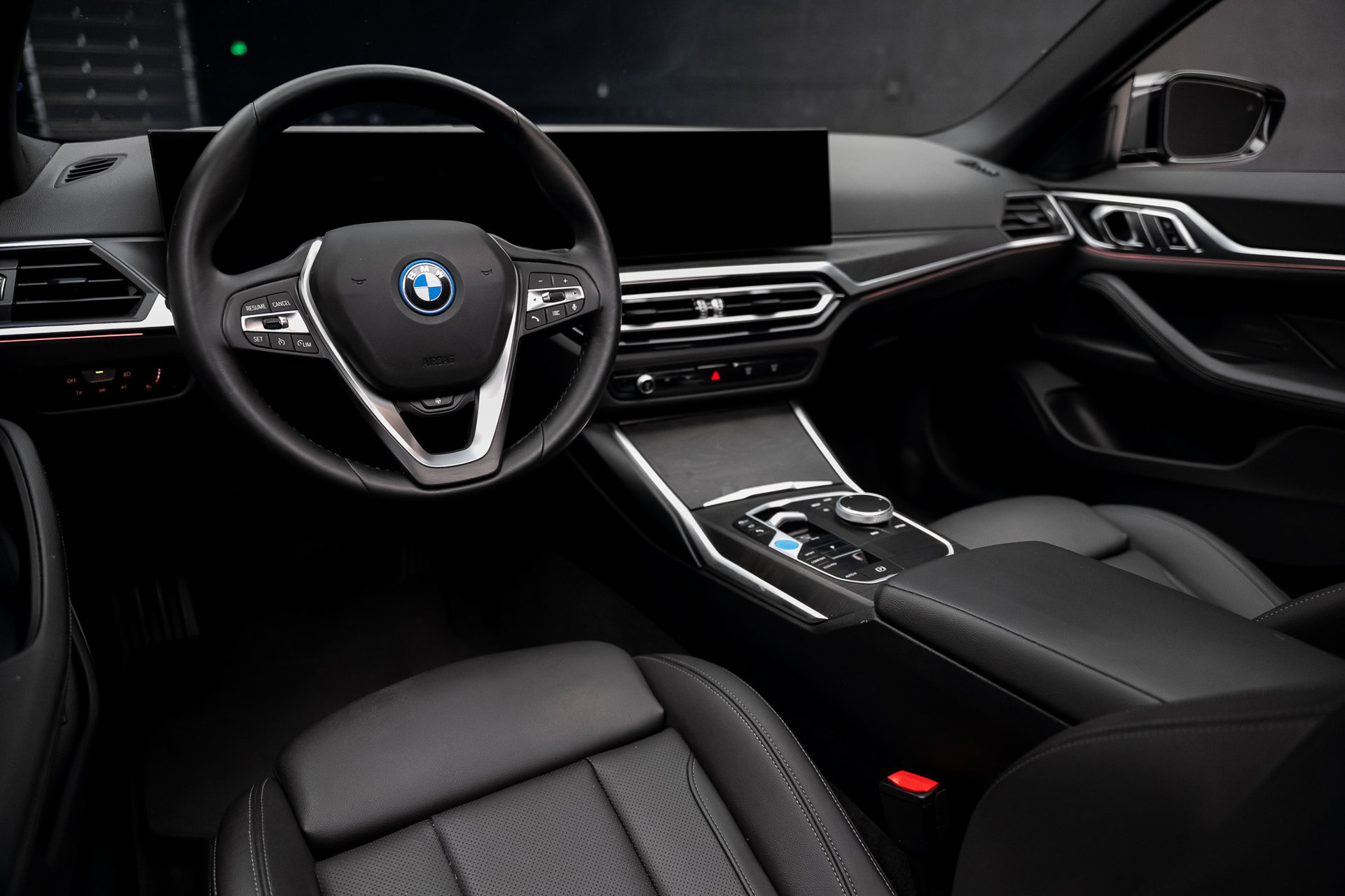 Used 2023 BMW i4 eDrive35 w/ Premium Package RWD image 2