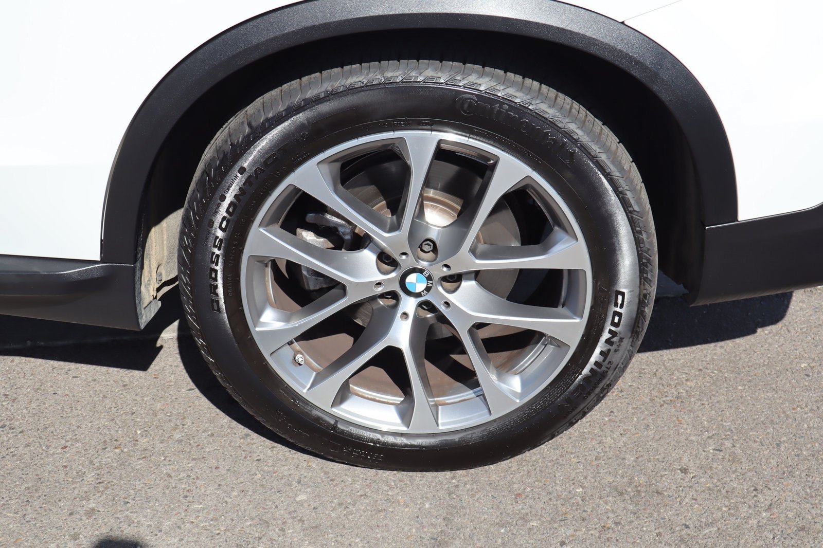 Used 2026 BMW X5 xDrive40i AWD/4WD image 13