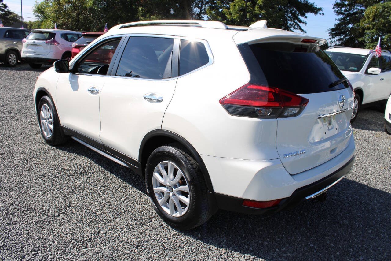 Used 2018 Nissan Rogue SV AWD/4WD image 9