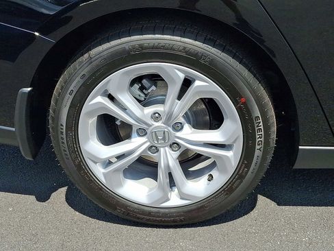 New 2025 Honda Accord LX image 5