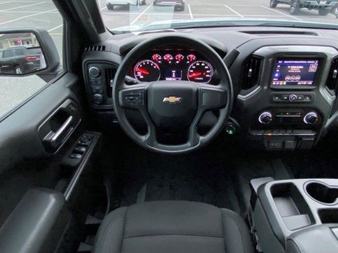 Certified 2025 Chevrolet Silverado 1500 Custom image 29