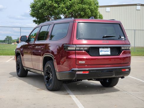 New 2026 Jeep Grand Wagoneer Limited AWD/4WD image 3