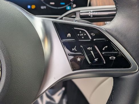 Certified 2025 Mercedes-Benz GLC 300 4MATIC image 17