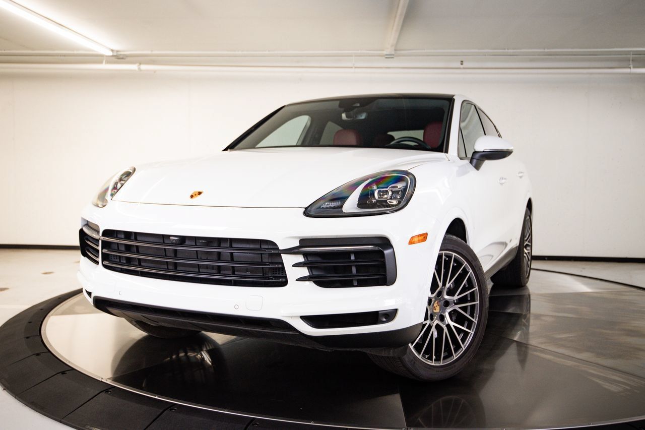 Certified 2023 Porsche Cayenne Coupe AWD/4WD image 1