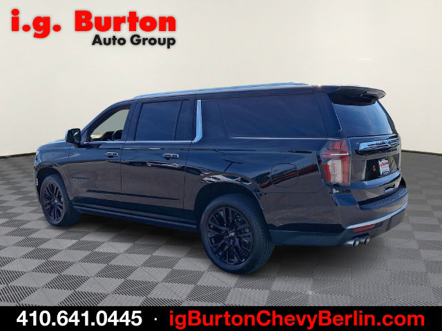 Certified 2023 Chevrolet Suburban Premier w/ Advanced Technology Package AWD/4WD image 4