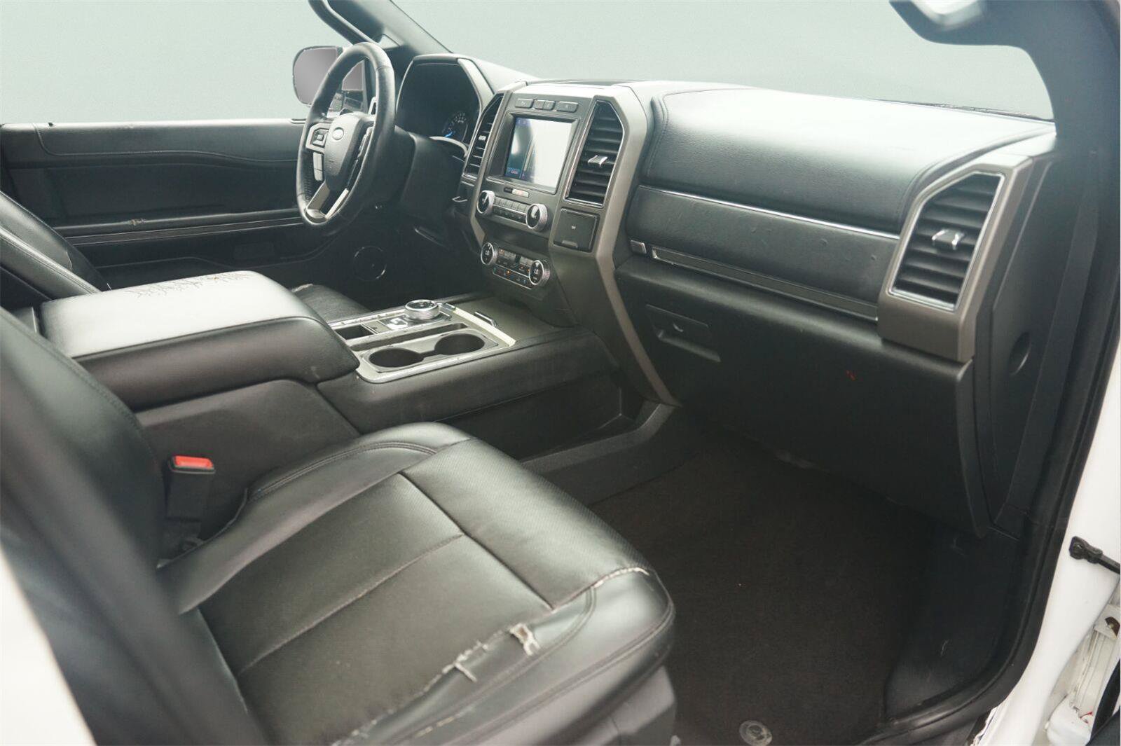 Used 2020 Ford Expedition Max XLT w/ Equipment Group 202A RWD image 20