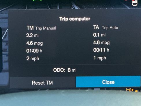 New 2026 Volvo XC40 B5 Plus w/ Protection Package Premier image 30