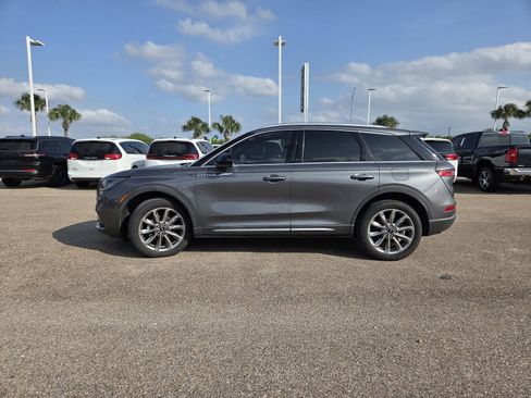 Used 2022 Lincoln Corsair FWD w/ Premium Package image 4