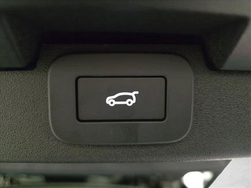 New 2026 Land Rover Discovery Limited Edition AWD/4WD image 15