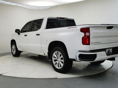 Used 2020 Chevrolet Silverado 1500 Custom w/ Custom Value Package image 5