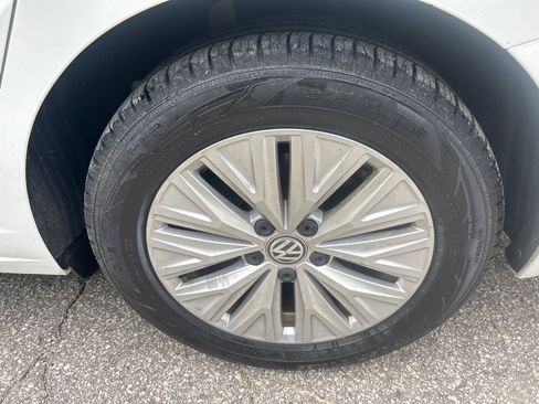 Used 2019 Volkswagen Jetta S w/ Driver Assistance Package FWD image 22