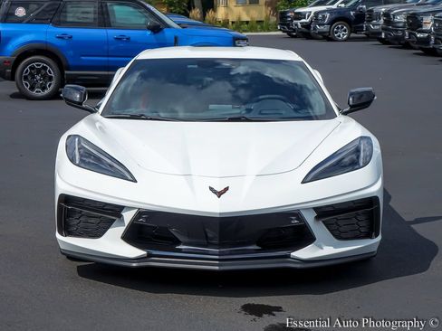 Used 2024 Chevrolet Corvette Stingray Preferred Cpe w/ Battery Protection Package RWD image 2
