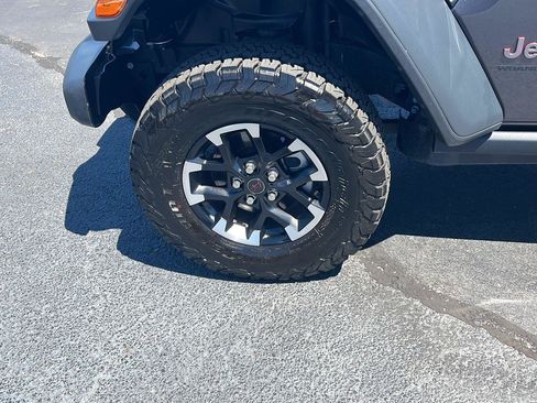 Used 2026 Jeep Wrangler Unlimited Rubicon AWD/4WD image 35
