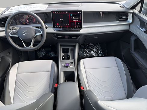 New 2026 Volkswagen Tiguan SE AWD/4WD image 9