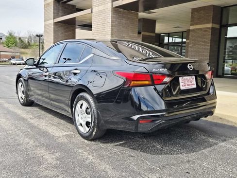 Used 2022 Nissan Altima 2.5 S FWD image 6