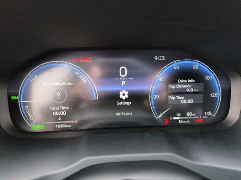 Used 2024 Toyota RAV4 XSE w/ Advanced Technology Package image 15