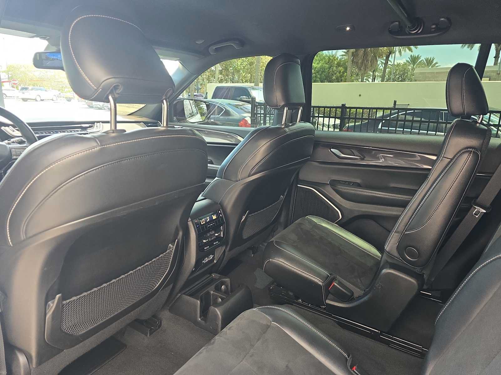 Used 2021 Jeep Grand Cherokee L Laredo RWD image 13