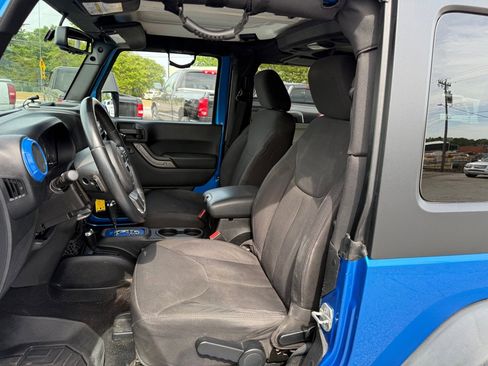 Used 2015 Jeep Wrangler Sport w/ Quick Order Package 24S image 9