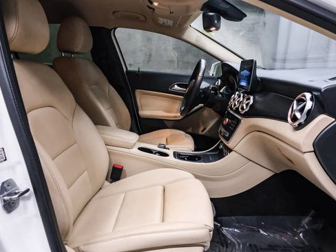 Used 2019 Mercedes-Benz GLA 250 image 18