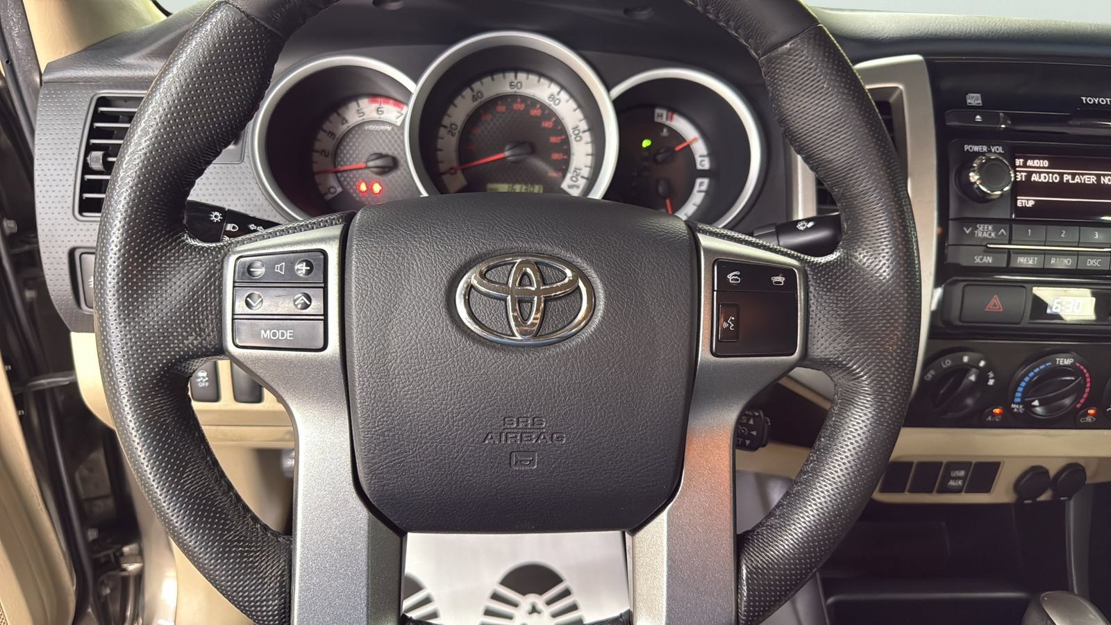 Used 2012 Toyota Tacoma PreRunner w/ SR5 Pkg RWD image 12