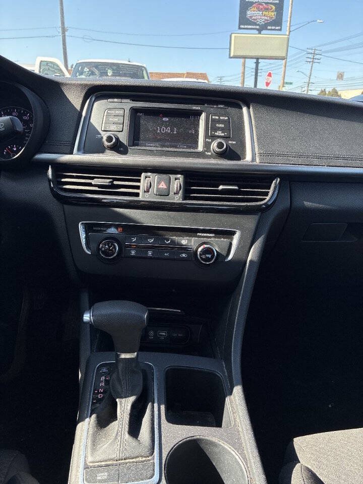 Used 2016 Kia Optima LX FWD image 22