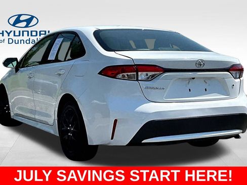 Used 2022 Toyota Corolla L FWD image 3