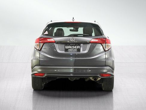 Used 2019 Honda HR-V Touring image 4