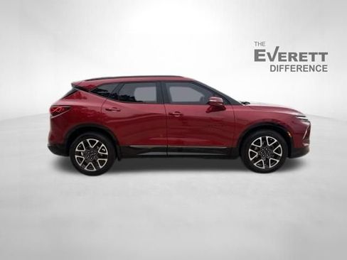 Used 2023 Chevrolet Blazer RS w/ Driver Confidence II Package FWD image 8