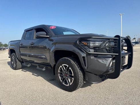 Used 2024 Toyota Tacoma TRD Sport AWD/4WD image 8