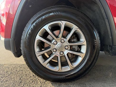 Used 2014 Jeep Grand Cherokee Limited image 9