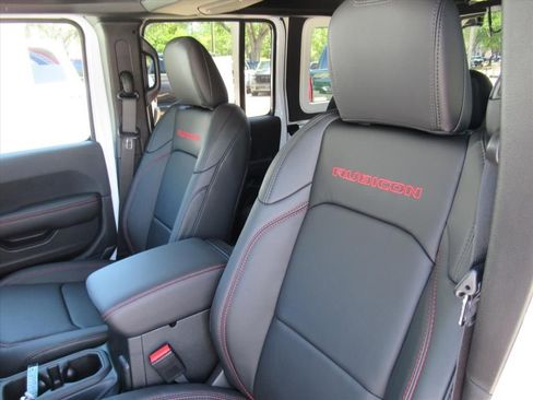 New 2026 Jeep Wrangler Unlimited Rubicon AWD/4WD image 18