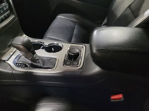 Used 2018 Jeep Grand Cherokee Limited w/ Luxury Group II AWD/4WD image 26