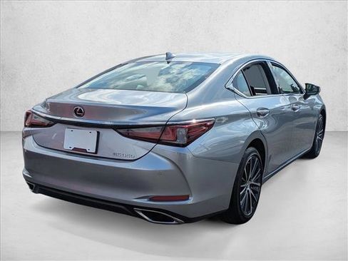 Used 2025 Lexus ES 350 w/ Premium Package image 6