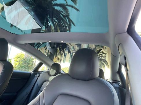 Used 2023 Tesla Model 3 Standard Range RWD image 7