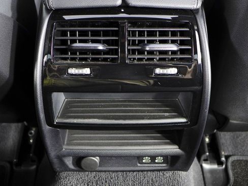 Certified 2023 BMW 530e w/ Convenience Package image 24