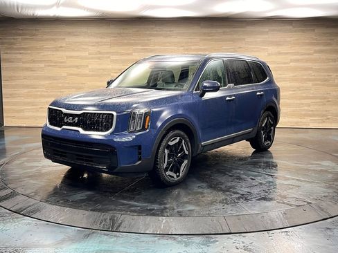 Used 2025 Kia Telluride S AWD/4WD image 5