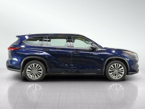Used 2021 Toyota Highlander Platinum AWD/4WD image 6