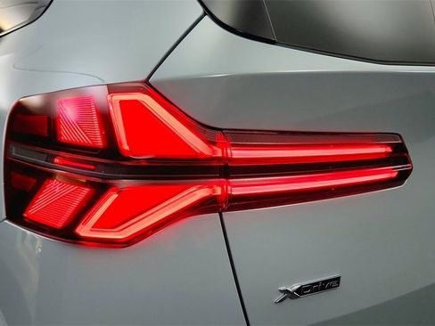 Used 2025 BMW X3 xDrive30i w/ Premium Package image 15