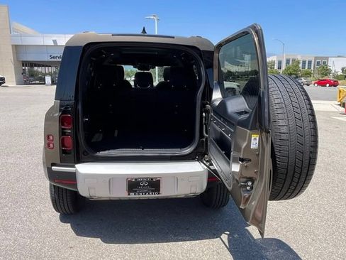 Used 2025 Land Rover Defender 110 S AWD/4WD image 29