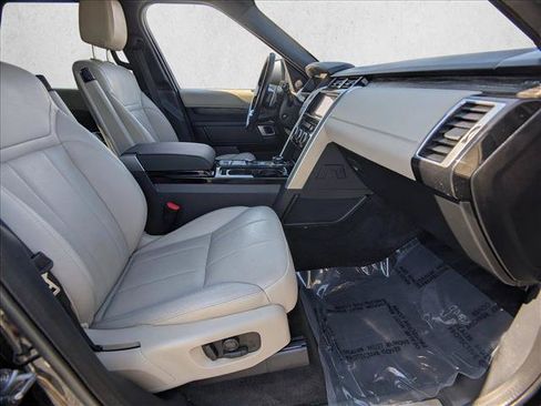 Used 2019 Land Rover Discovery HSE AWD/4WD image 21