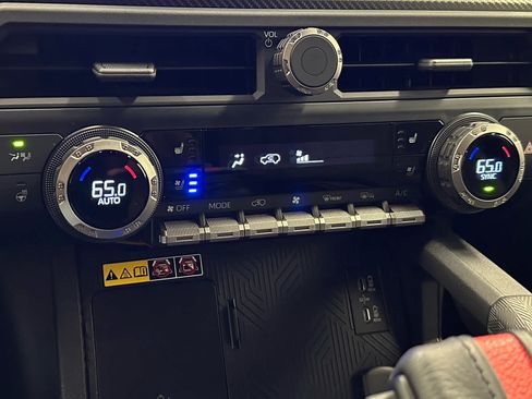 Used 2025 Toyota 4Runner TRD Pro AWD/4WD image 31