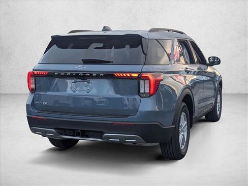 New 2026 Ford Explorer Active w/ Active Comfort Package RWD image 2